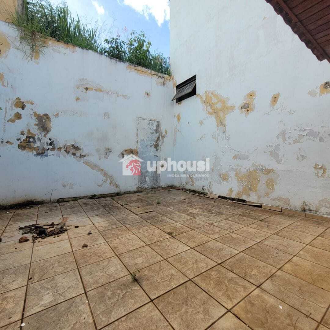 Casa à venda com 6 quartos, 245m² - Foto 18