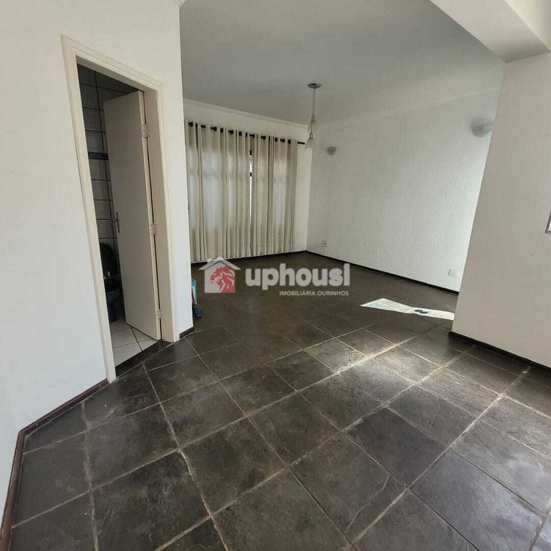 Casa à venda com 6 quartos, 245m² - Foto 8