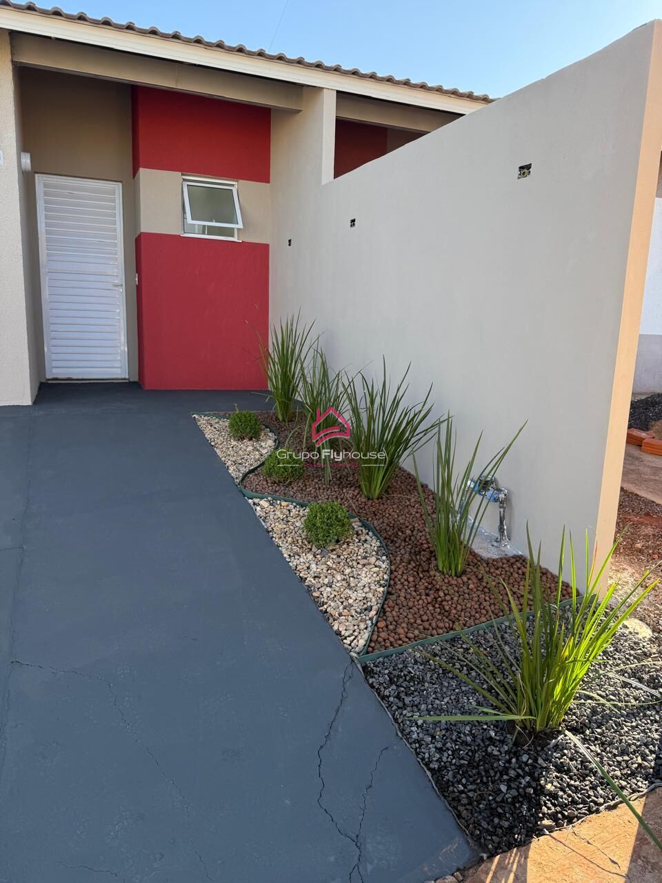 Casa à venda com 2 quartos, 43m² - Foto 2