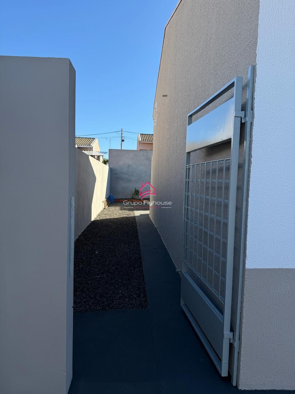 Casa à venda com 2 quartos, 43m² - Foto 3