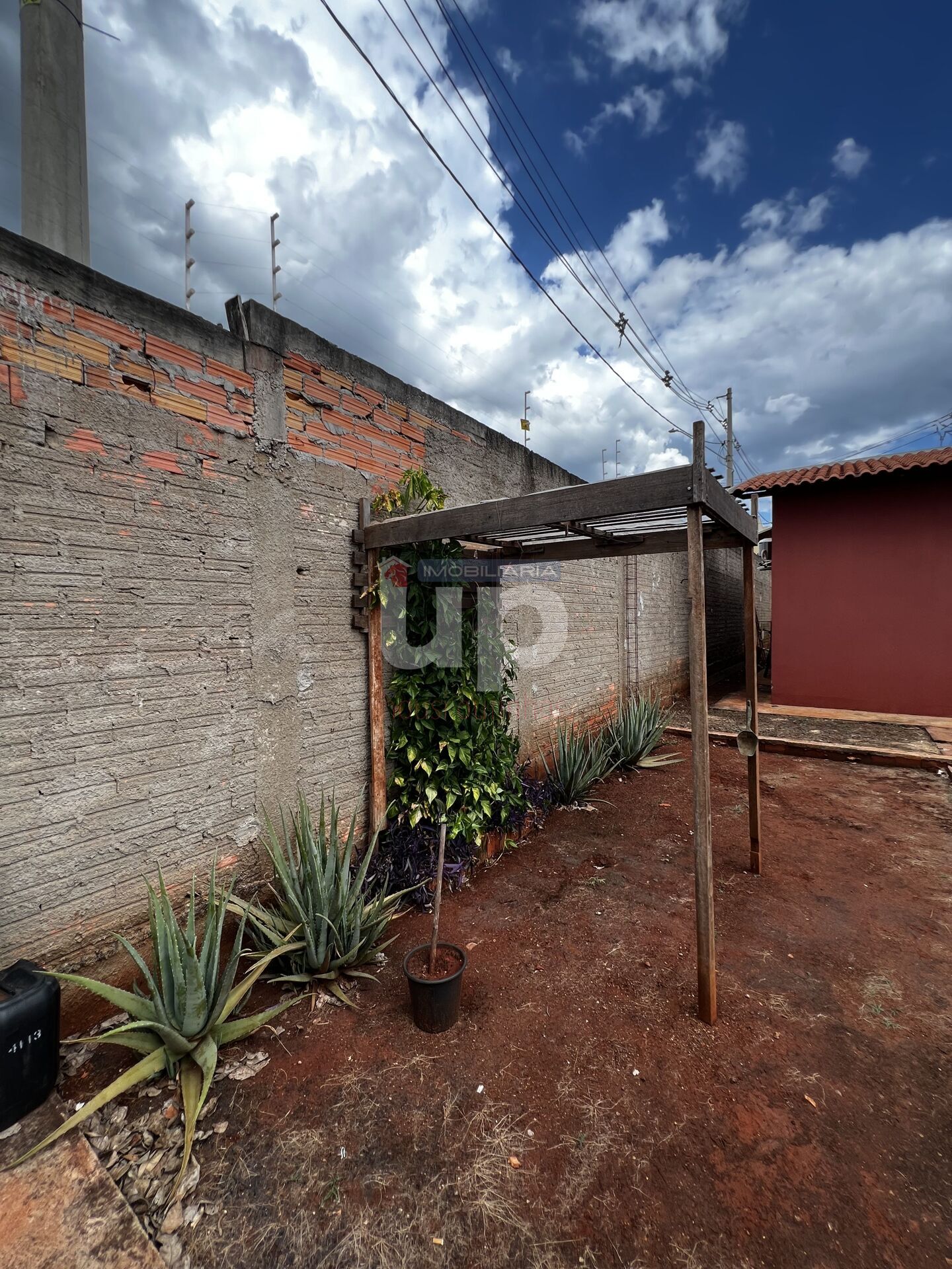 Casa à venda com 2 quartos, 56m² - Foto 15