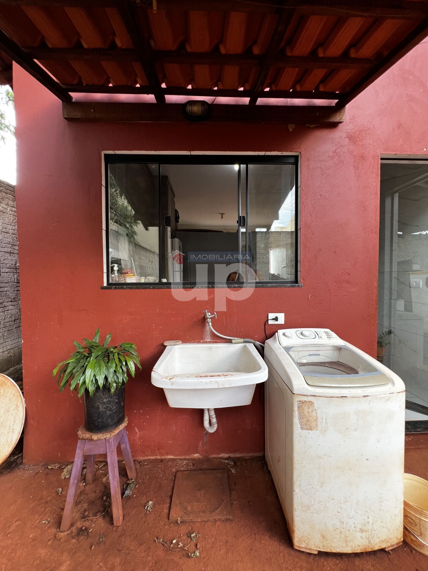 Casa à venda com 2 quartos, 56m² - Foto 14