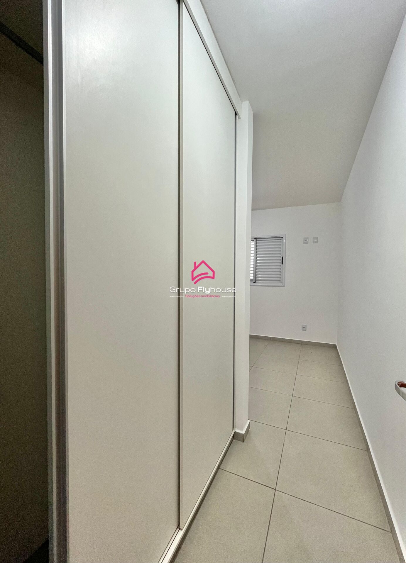 Apartamento para alugar com 2 quartos, 88m² - Foto 9