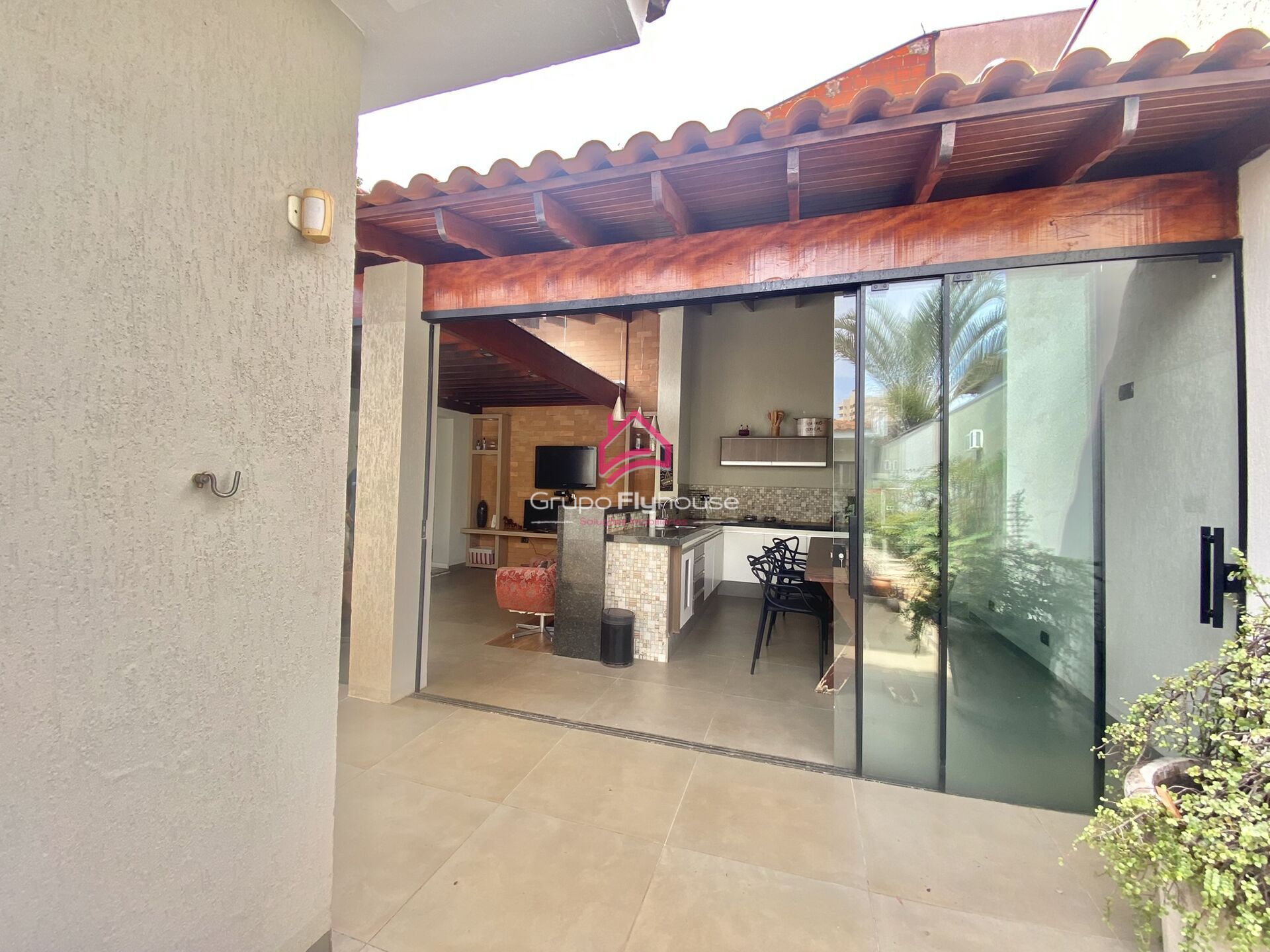 Casa à venda com 3 quartos, 247m² - Foto 28