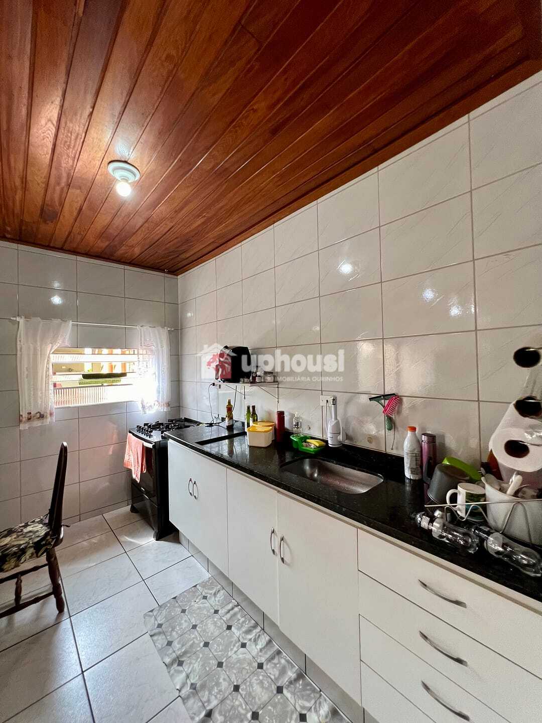 Casa à venda com 4 quartos, 180m² - Foto 13