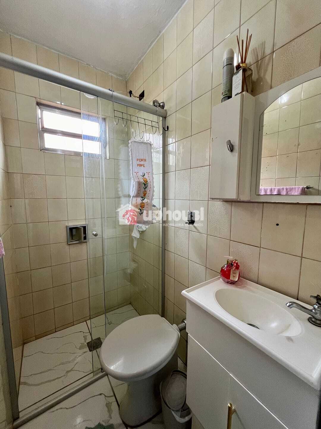 Casa à venda com 4 quartos, 180m² - Foto 6