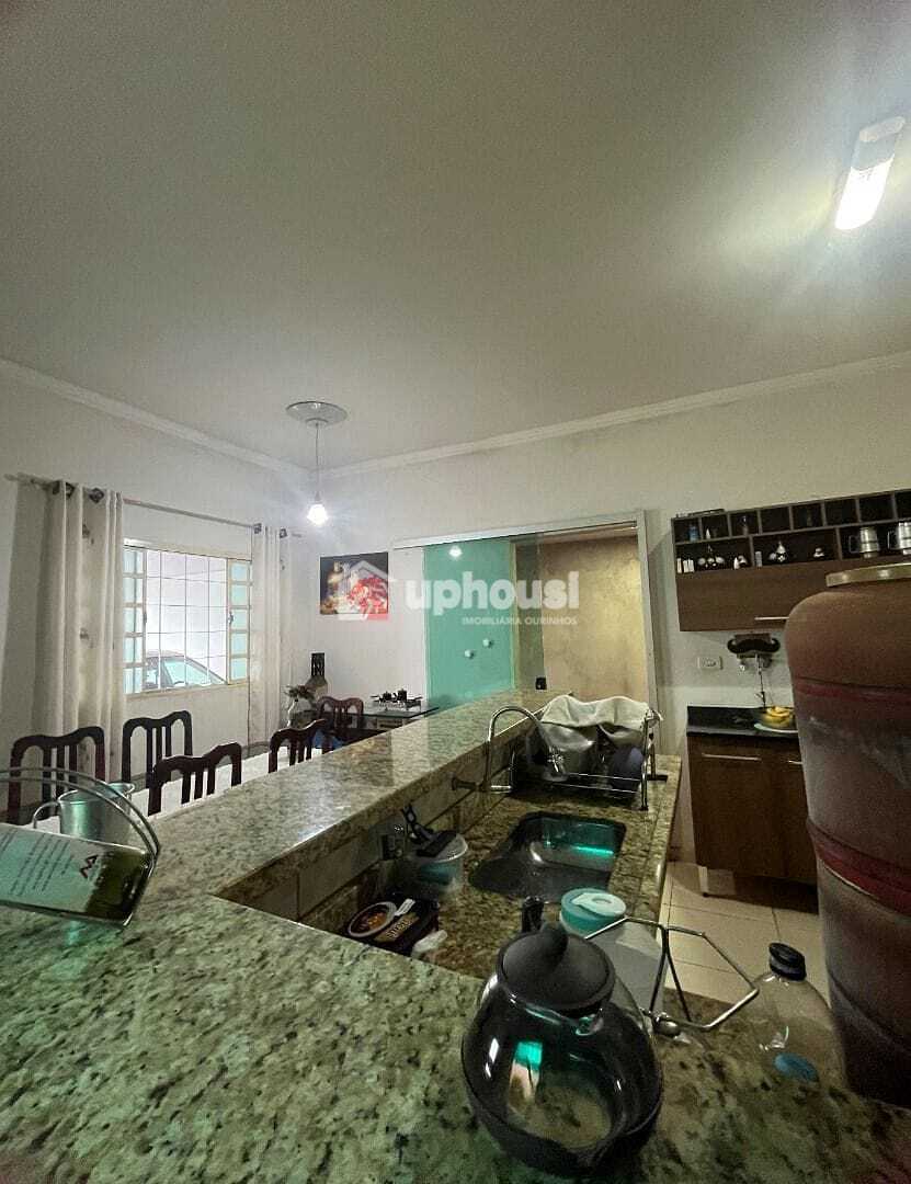 Casa à venda com 2 quartos, 250m² - Foto 5