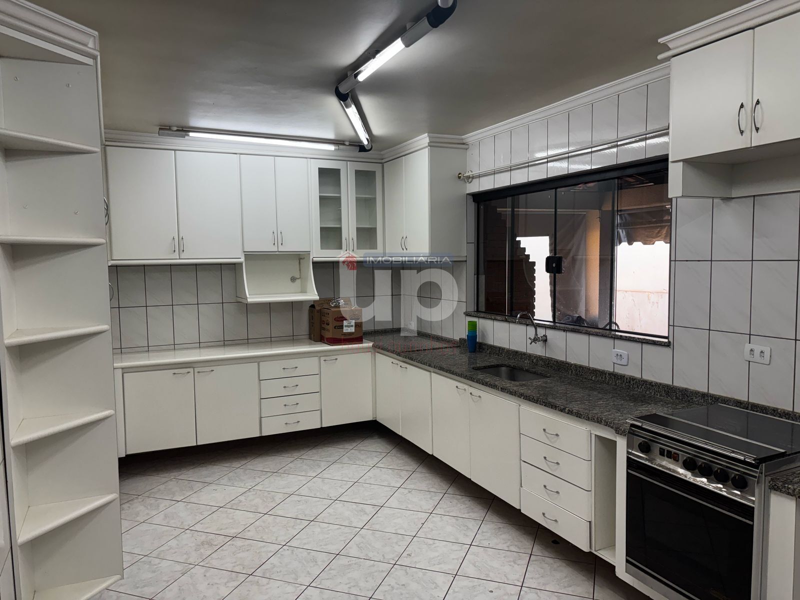 Casa para alugar com 2 quartos, 156m² - Foto 18