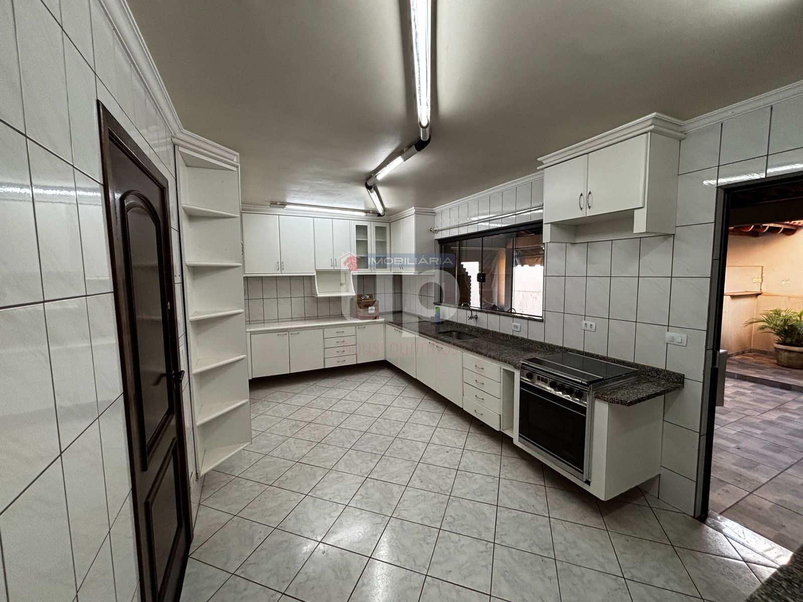Casa para alugar com 2 quartos, 156m² - Foto 17