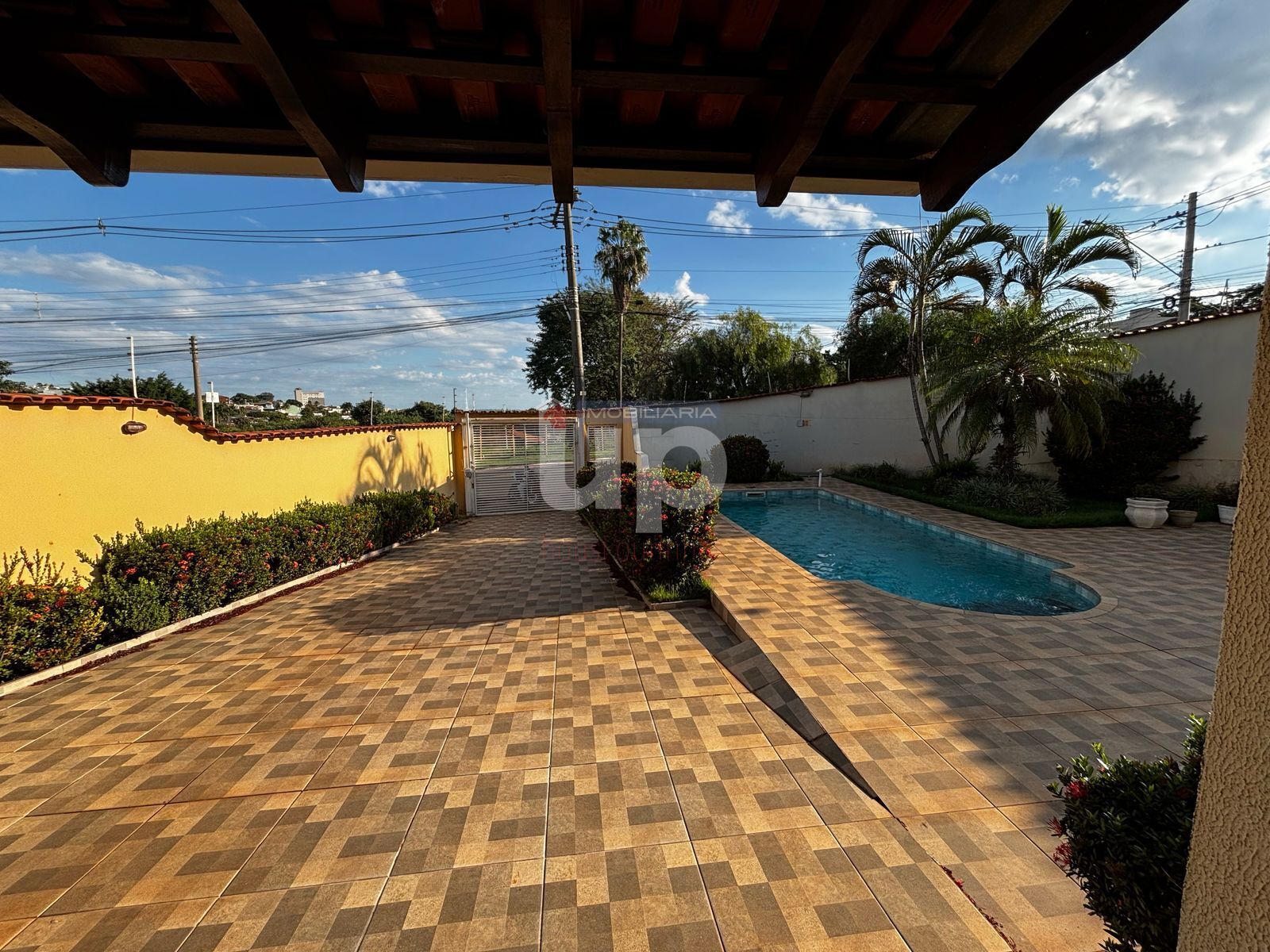 Casa para alugar com 2 quartos, 156m² - Foto 3