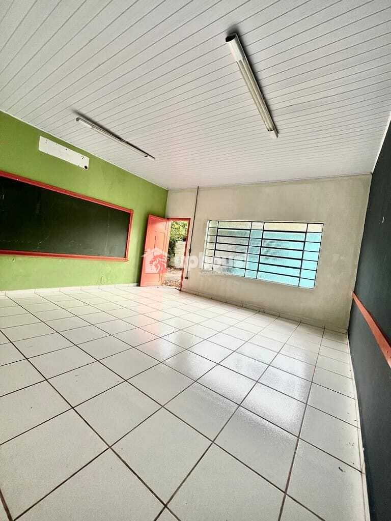 Casa para alugar com 4 quartos, 166m² - Foto 5