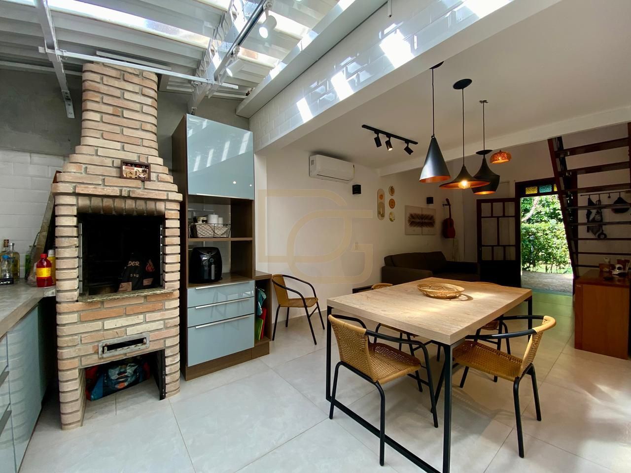 Casa, 2 quartos, 90 m² - Foto 1