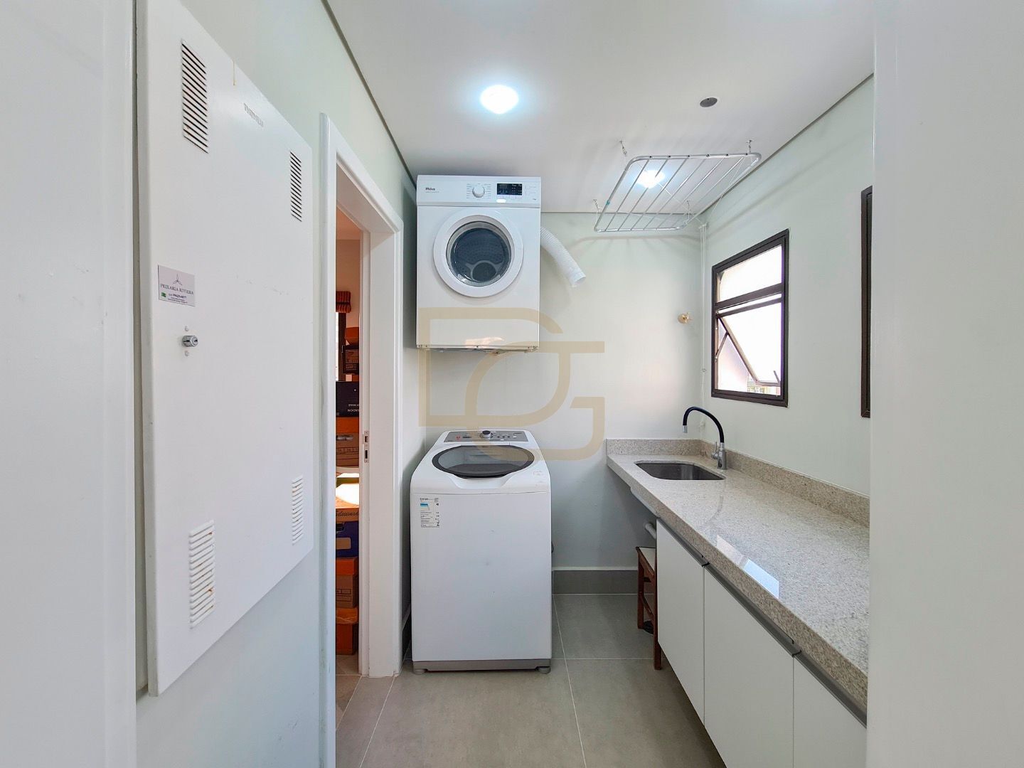 Cobertura à venda com 4 quartos, 300m² - Foto 25
