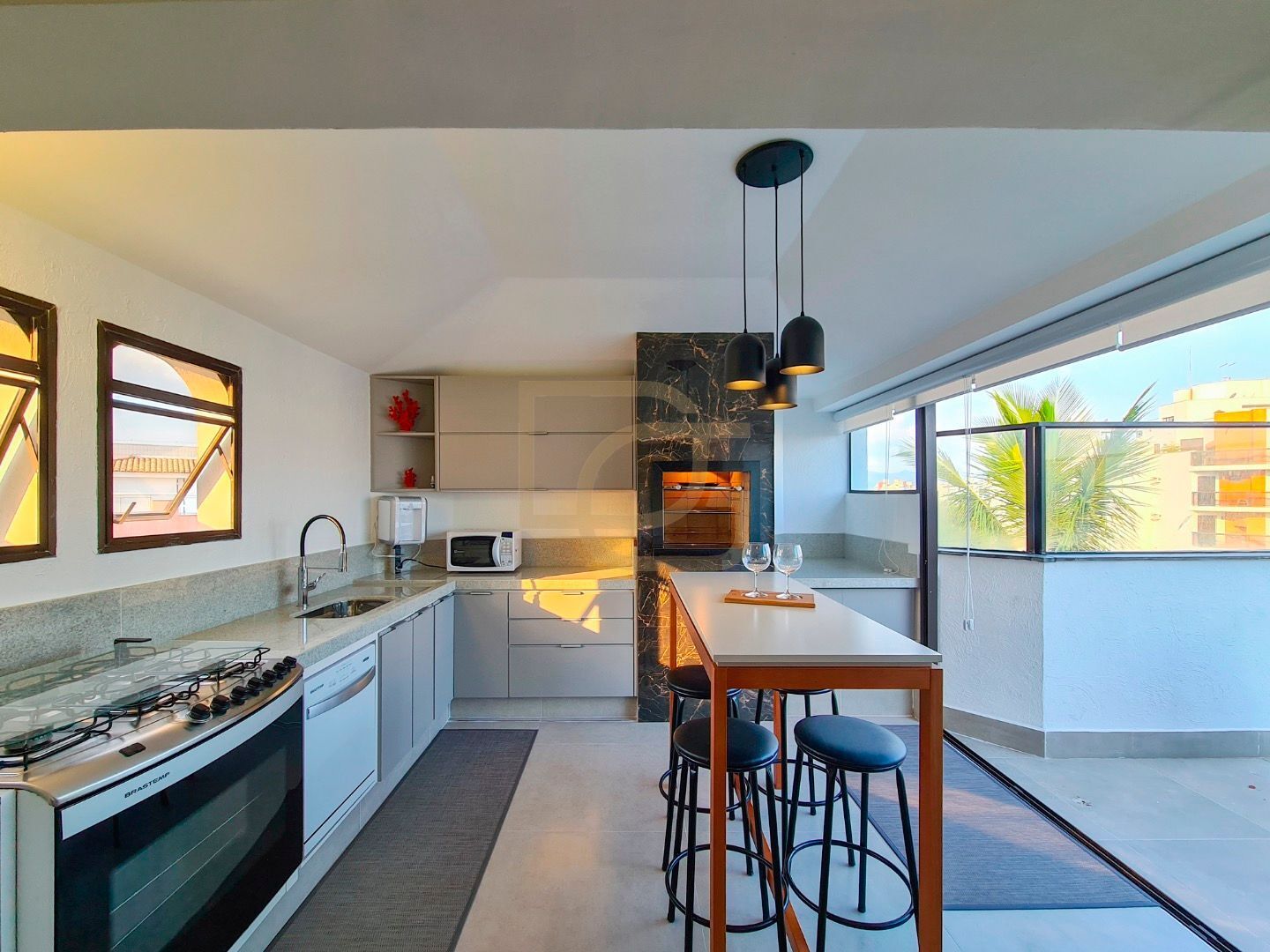 Cobertura à venda com 4 quartos, 300m² - Foto 15