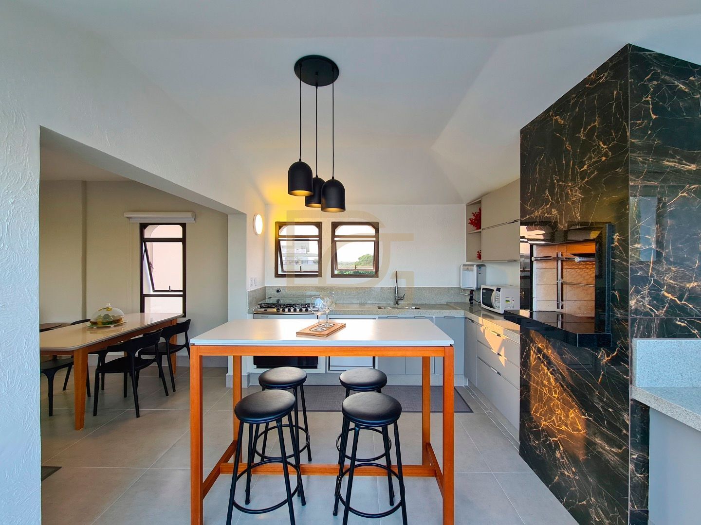 Cobertura à venda com 4 quartos, 300m² - Foto 16