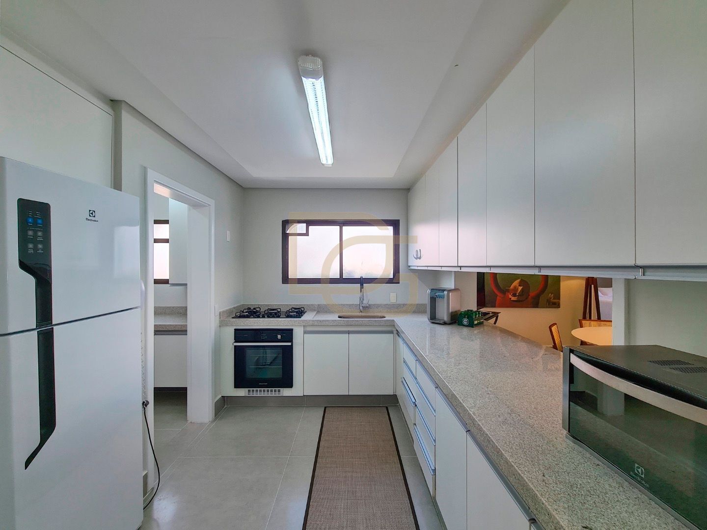 Cobertura à venda com 4 quartos, 300m² - Foto 13