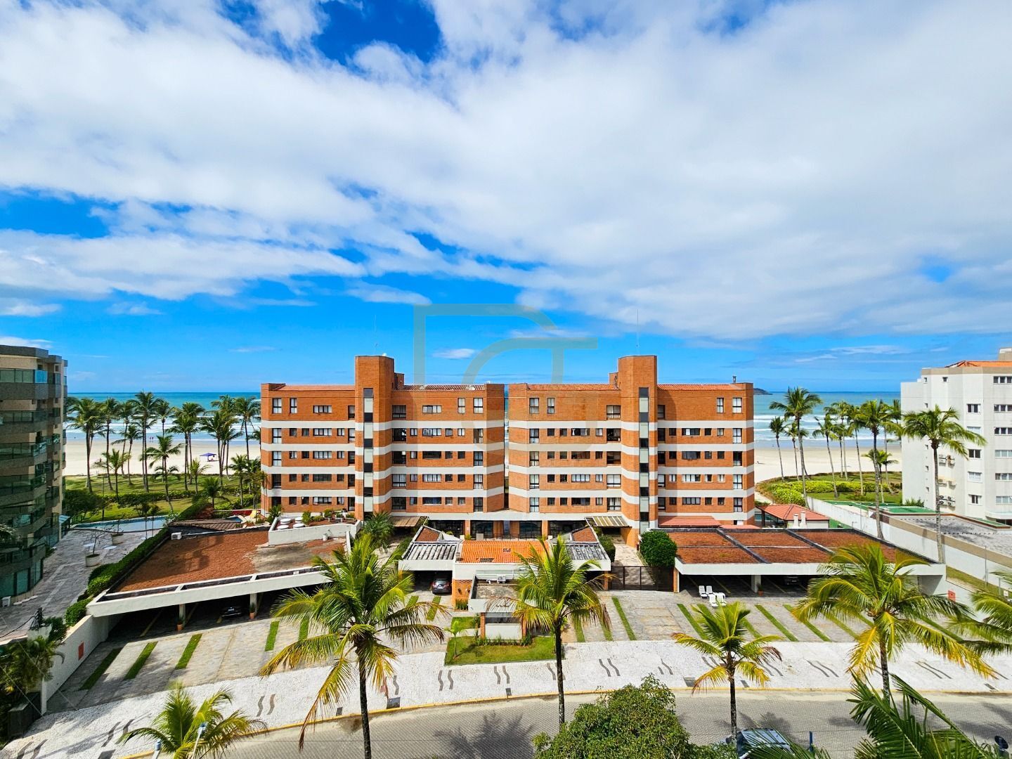 Cobertura, 3 quartos, 196 m² - Foto 1