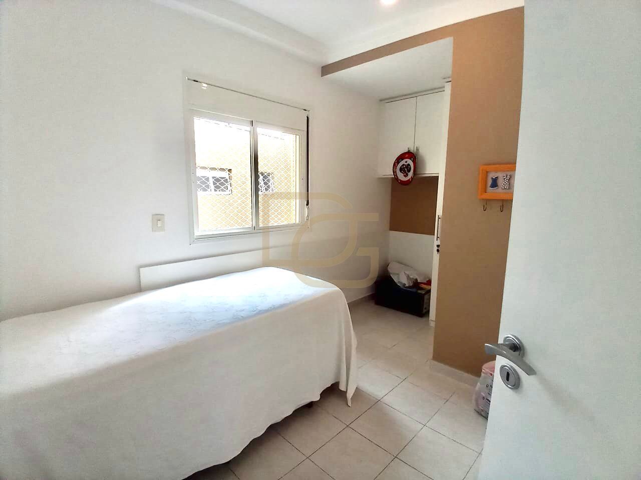 Apartamento à venda com 3 quartos, 95m² - Foto 4