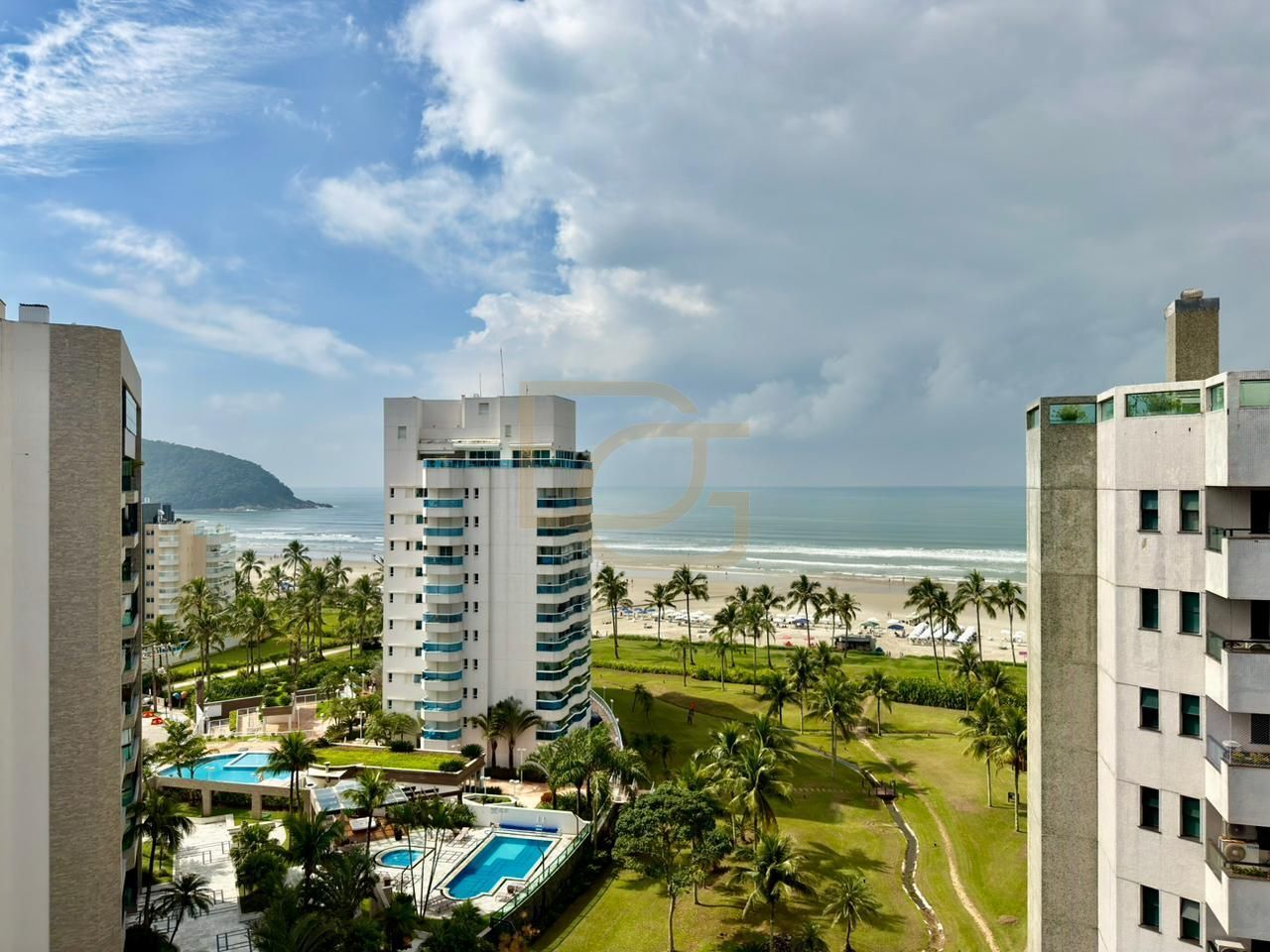 Cobertura, 5 quartos, 296 m² - Foto 2
