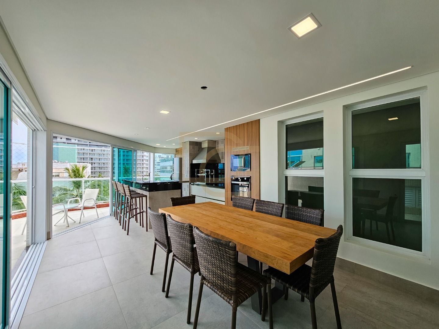 Cobertura à venda com 4 quartos, 330m² - Foto 14