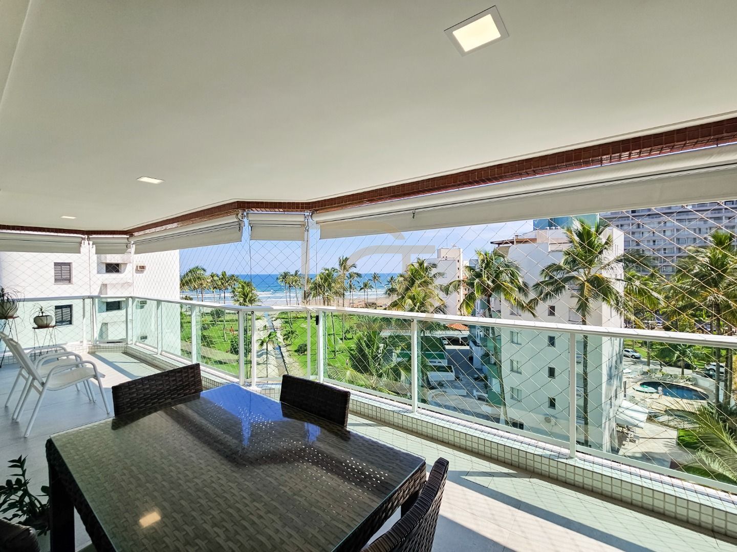 Cobertura à venda com 4 quartos, 330m² - Foto 6