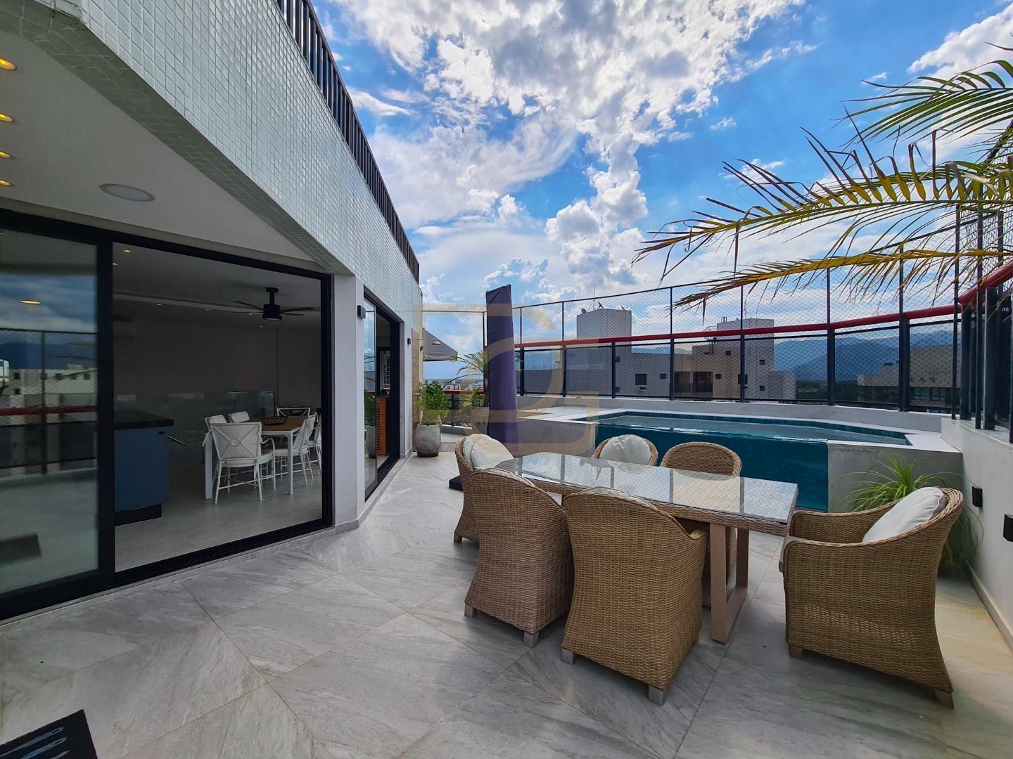 Cobertura, 3 quartos, 200 m² - Foto 3