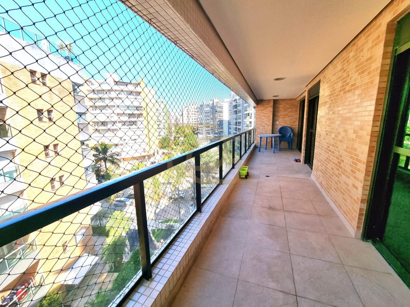 Cobertura à venda com 4 quartos, 265m² - Foto 1