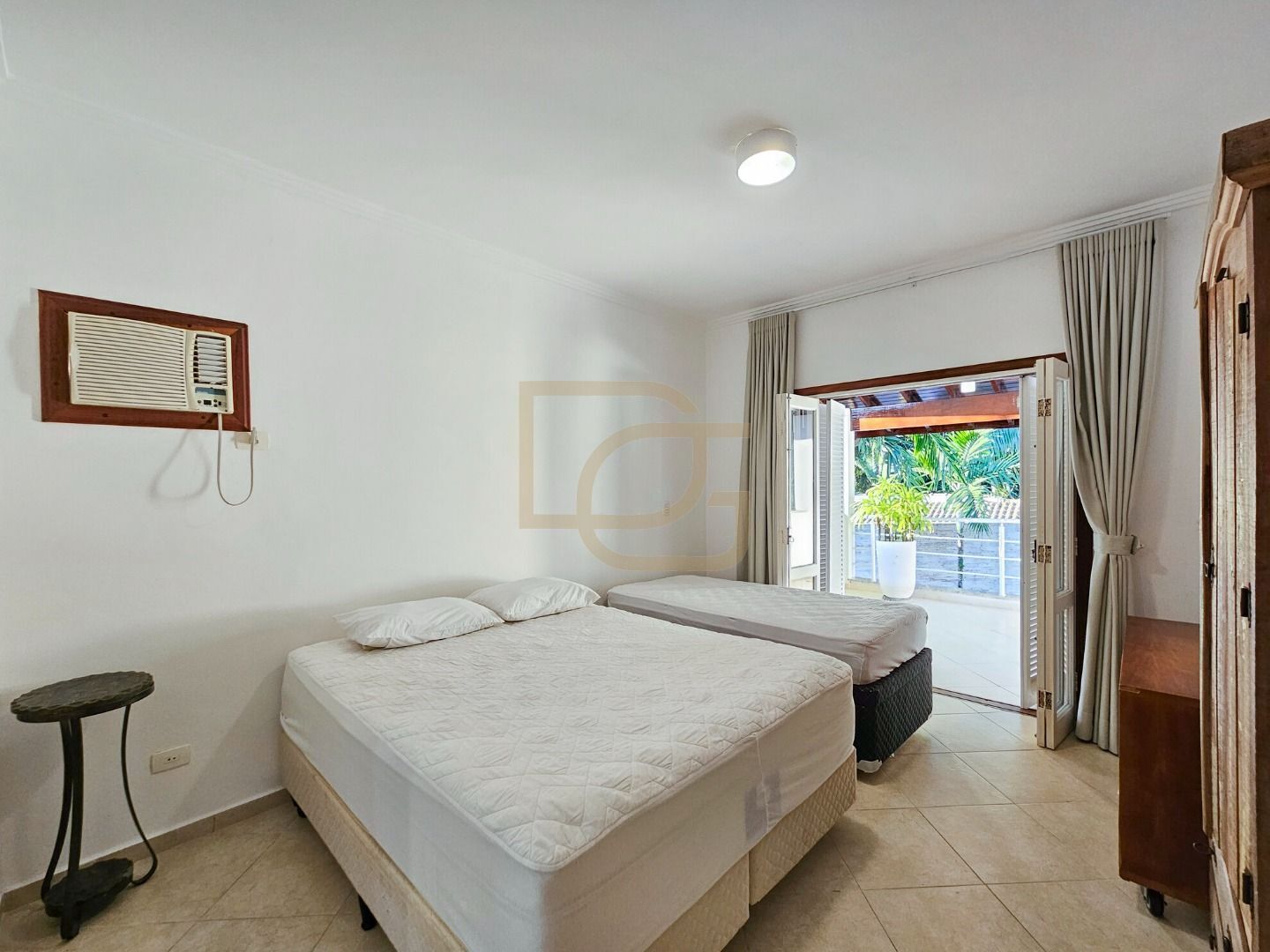 Casa, 4 quartos, 339 m² - Foto 32