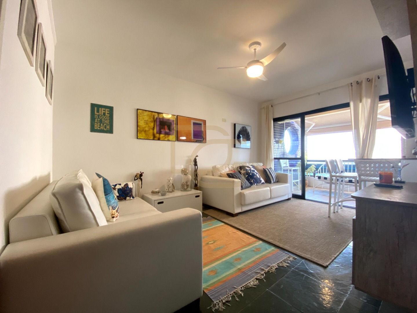 Apartamento à venda com 2 quartos, 67m² - Foto 4