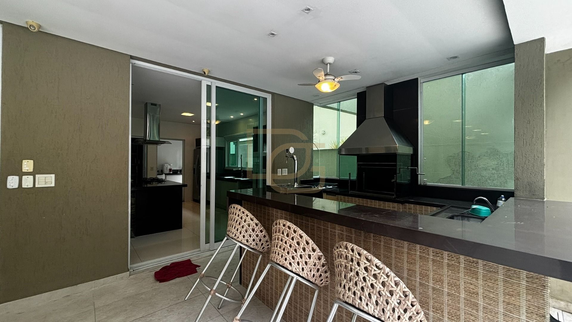 Casa, 6 quartos, 615 m² - Foto 2