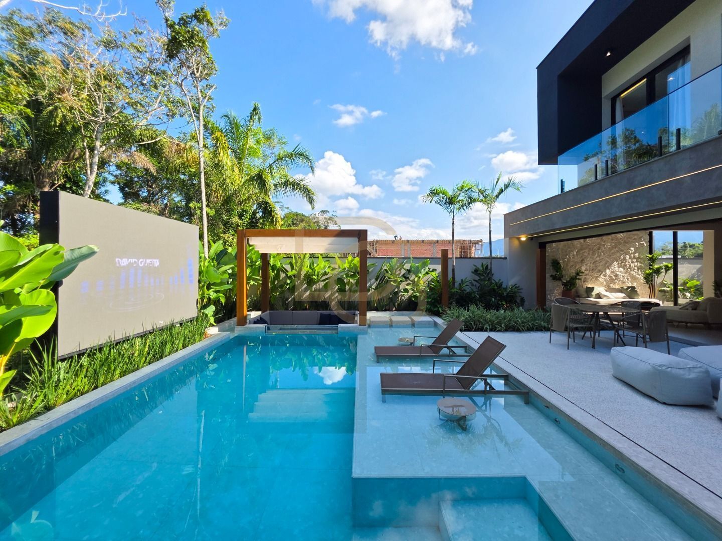 Casa, 6 quartos, 590 m² - Foto 2
