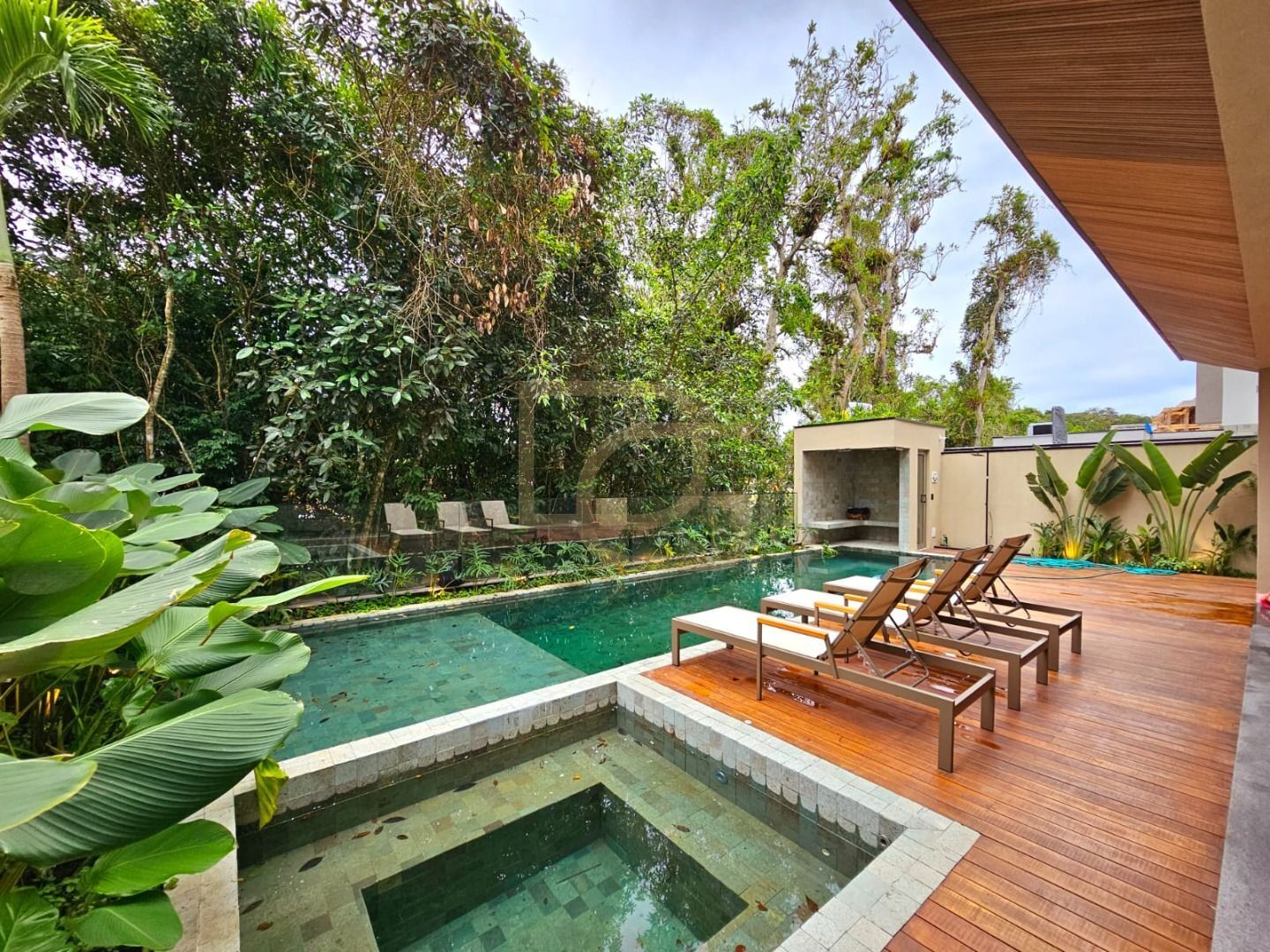 Casa à venda com 4 quartos, 395m² - Foto 6