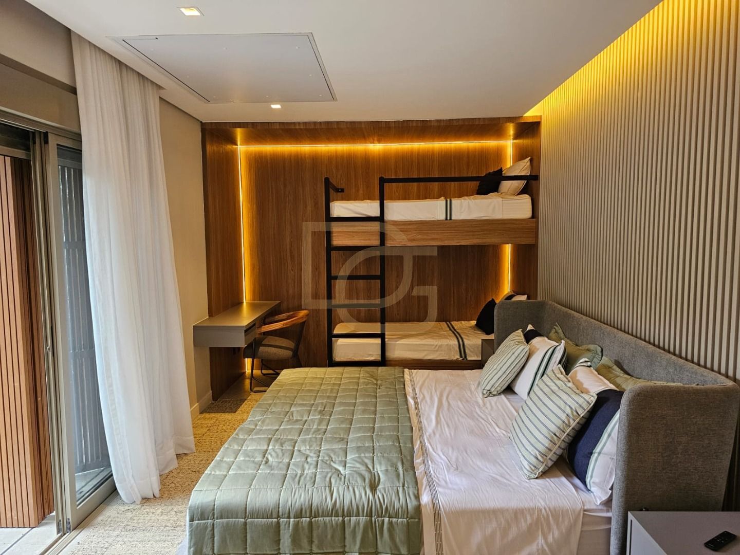 Casa à venda com 4 quartos, 395m² - Foto 10
