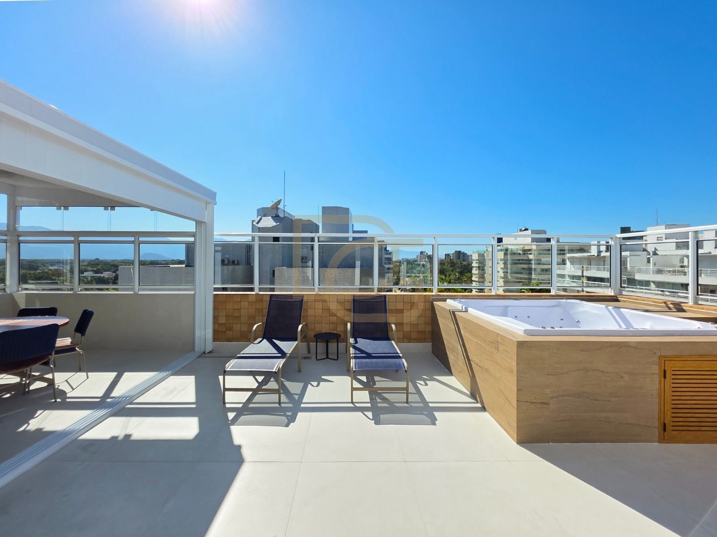 Cobertura, 4 quartos, 216 m² - Foto 3