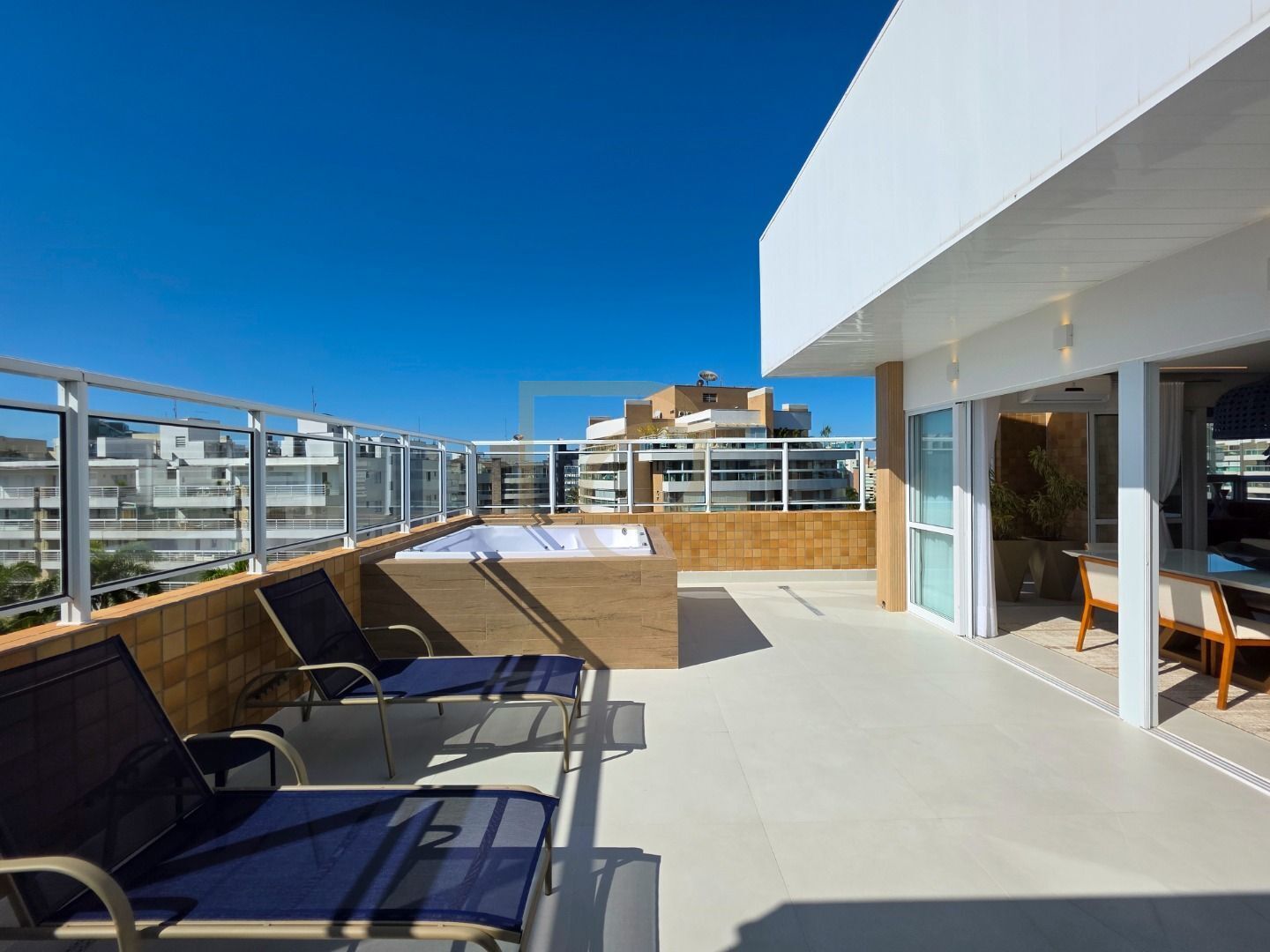 Cobertura, 4 quartos, 216 m² - Foto 2