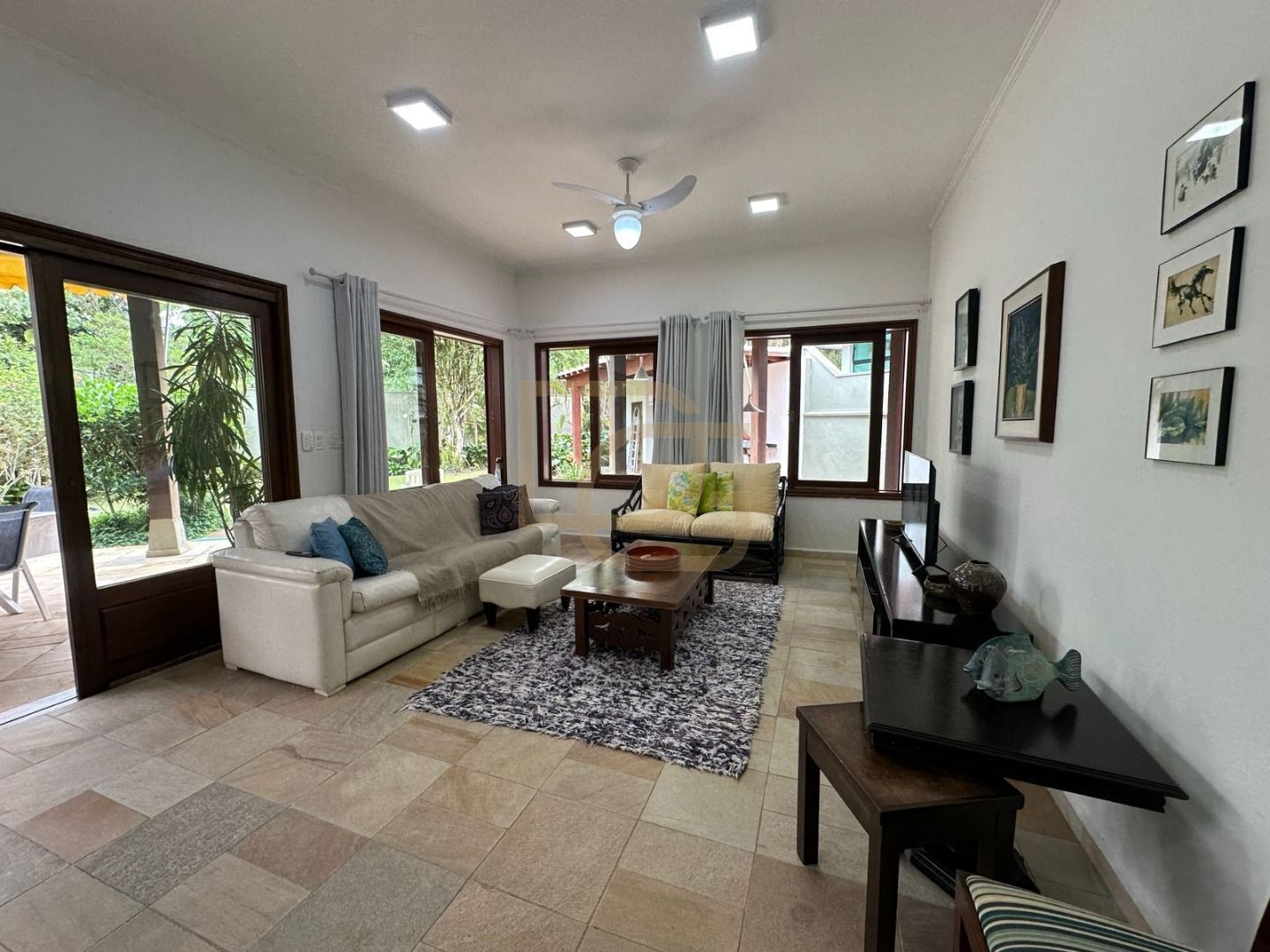 Casa, 3 quartos, 240 m² - Foto 12