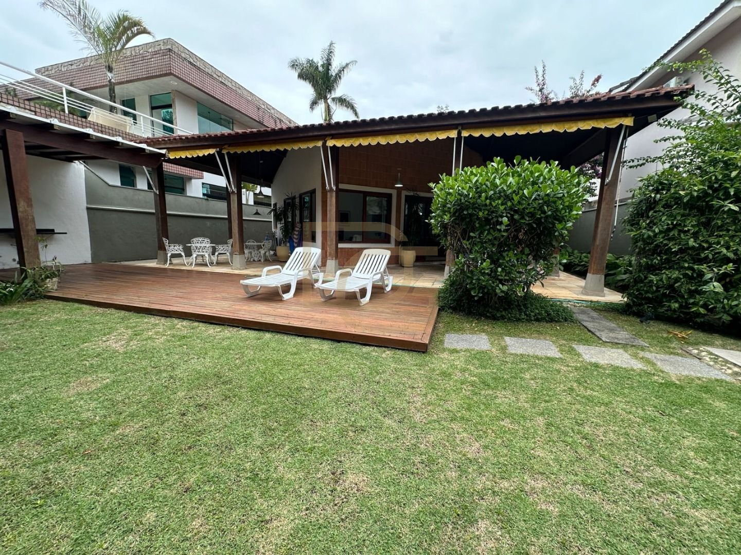 Casa, 3 quartos, 240 m² - Foto 2