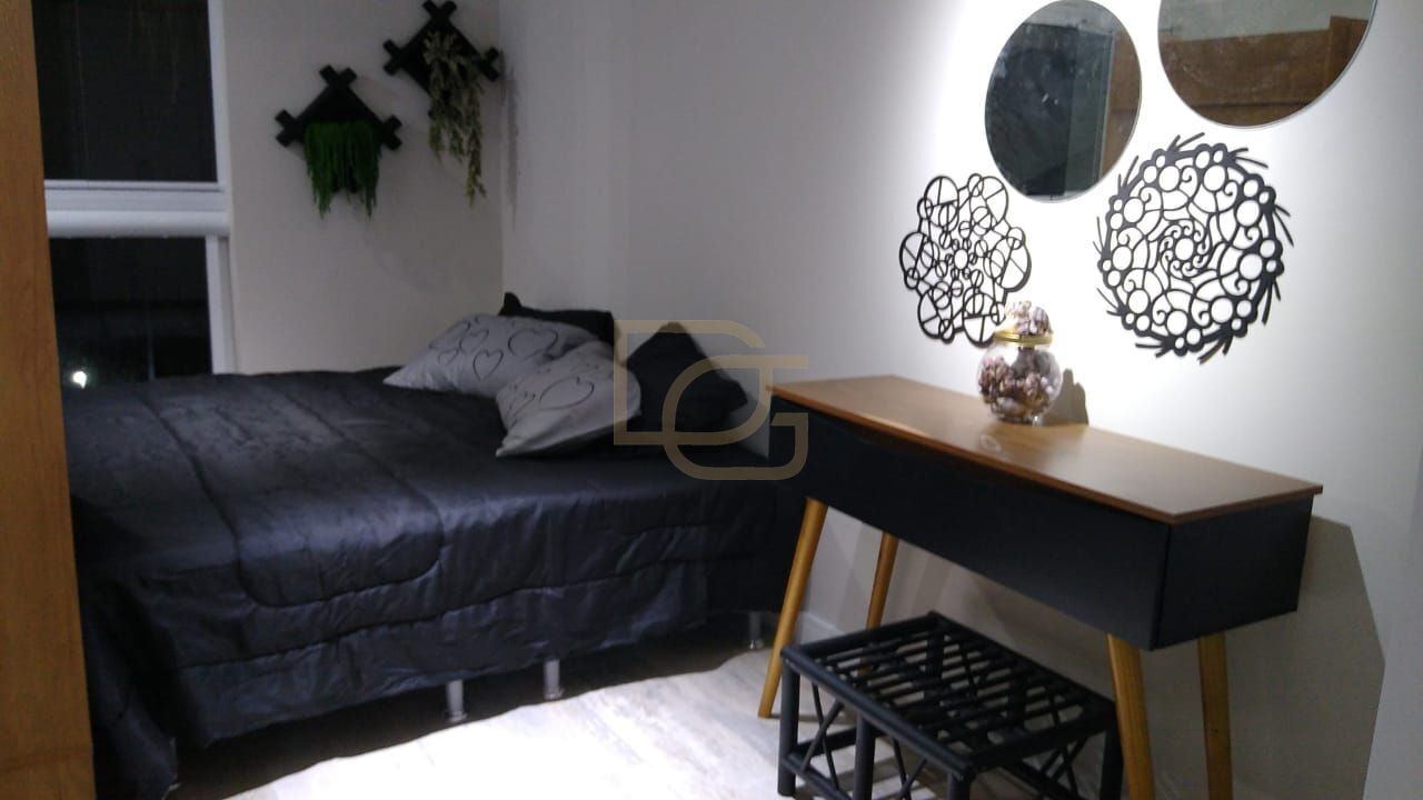 Casa à venda com 3 quartos, 92m² - Foto 7
