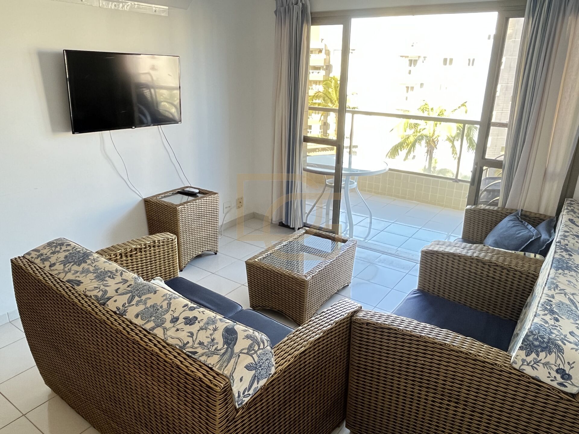 Cobertura à venda com 4 quartos, 212m² - Foto 2