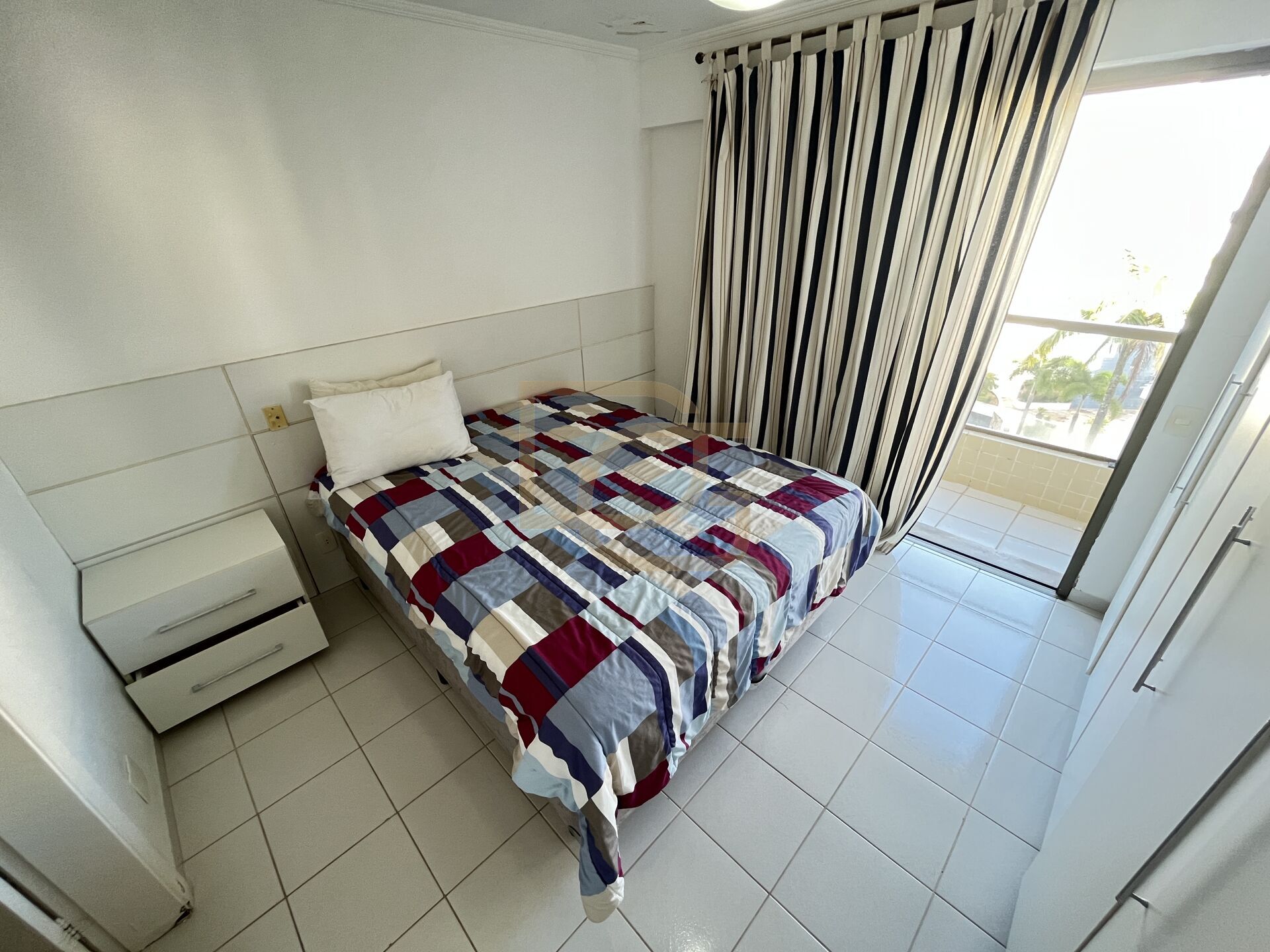 Cobertura à venda com 4 quartos, 212m² - Foto 9