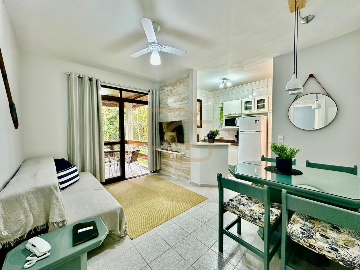 Casa à venda com 1 quarto, 47m² - Foto 1