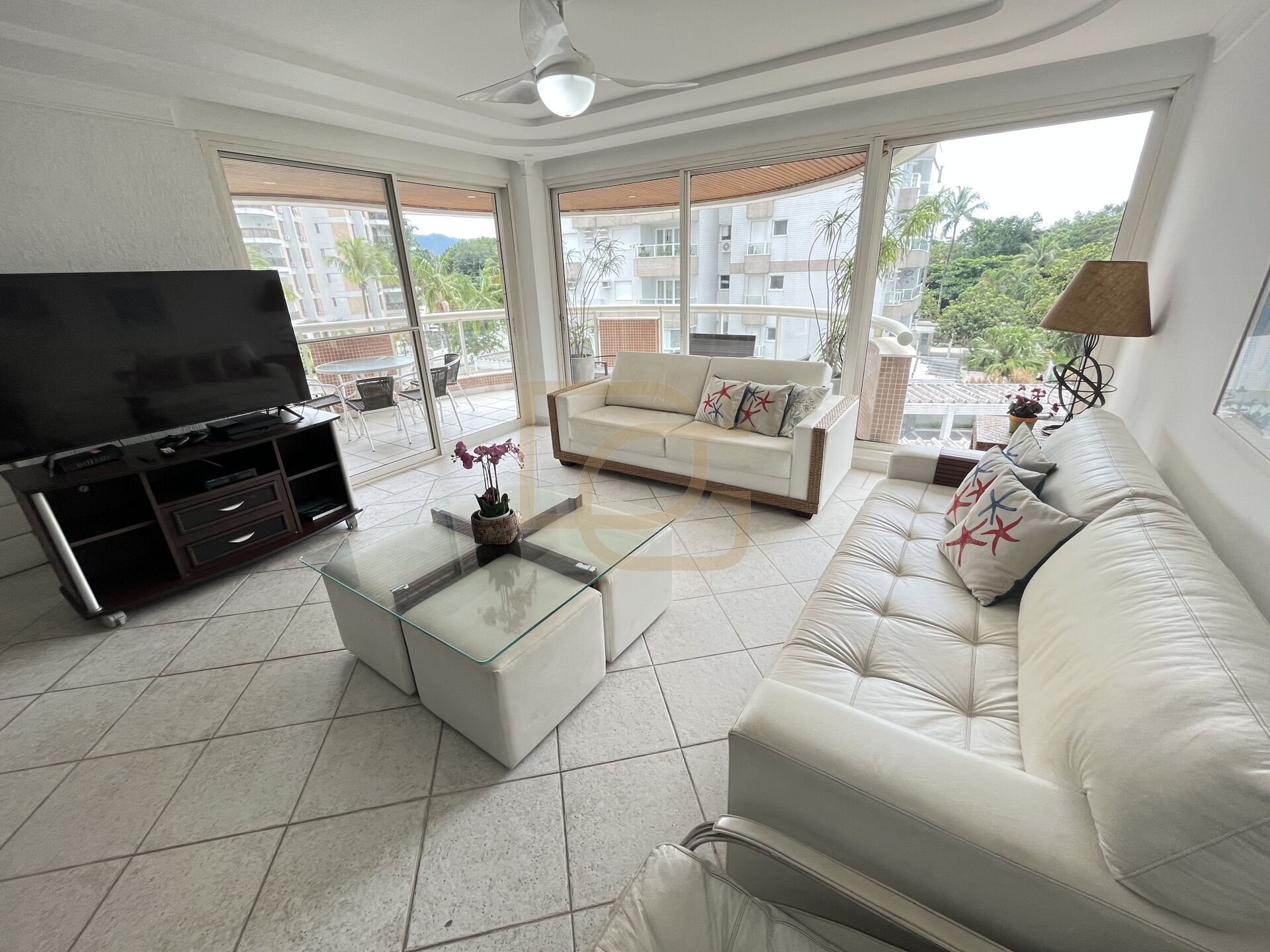 Apartamento, 3 quartos, 181 m² - Foto 1