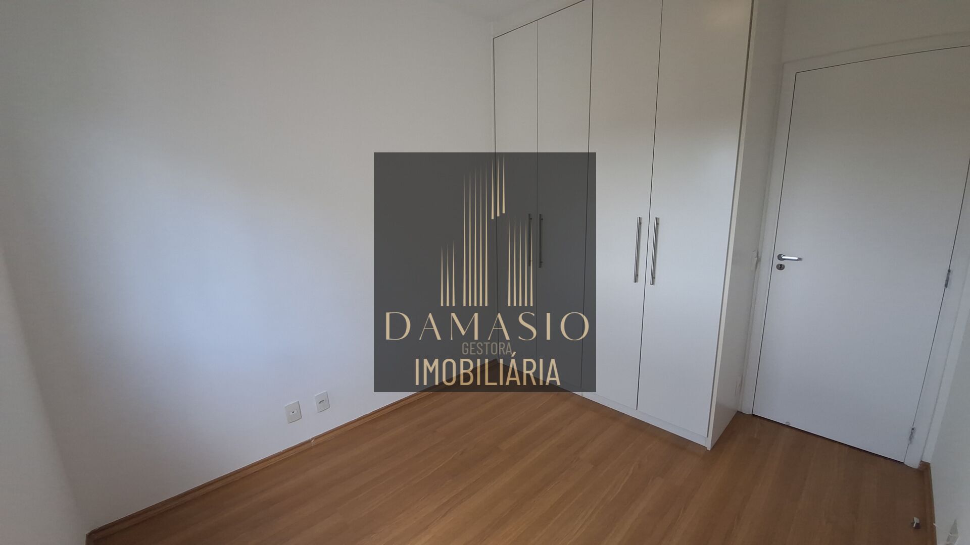 Apartamento para alugar com 2 quartos, 132m² - Foto 14