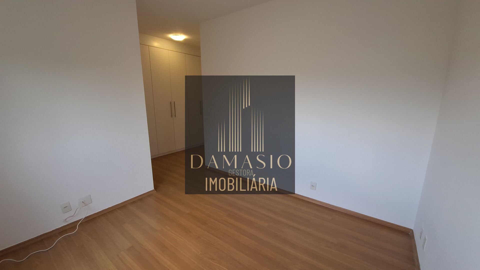 Apartamento para alugar com 2 quartos, 132m² - Foto 5