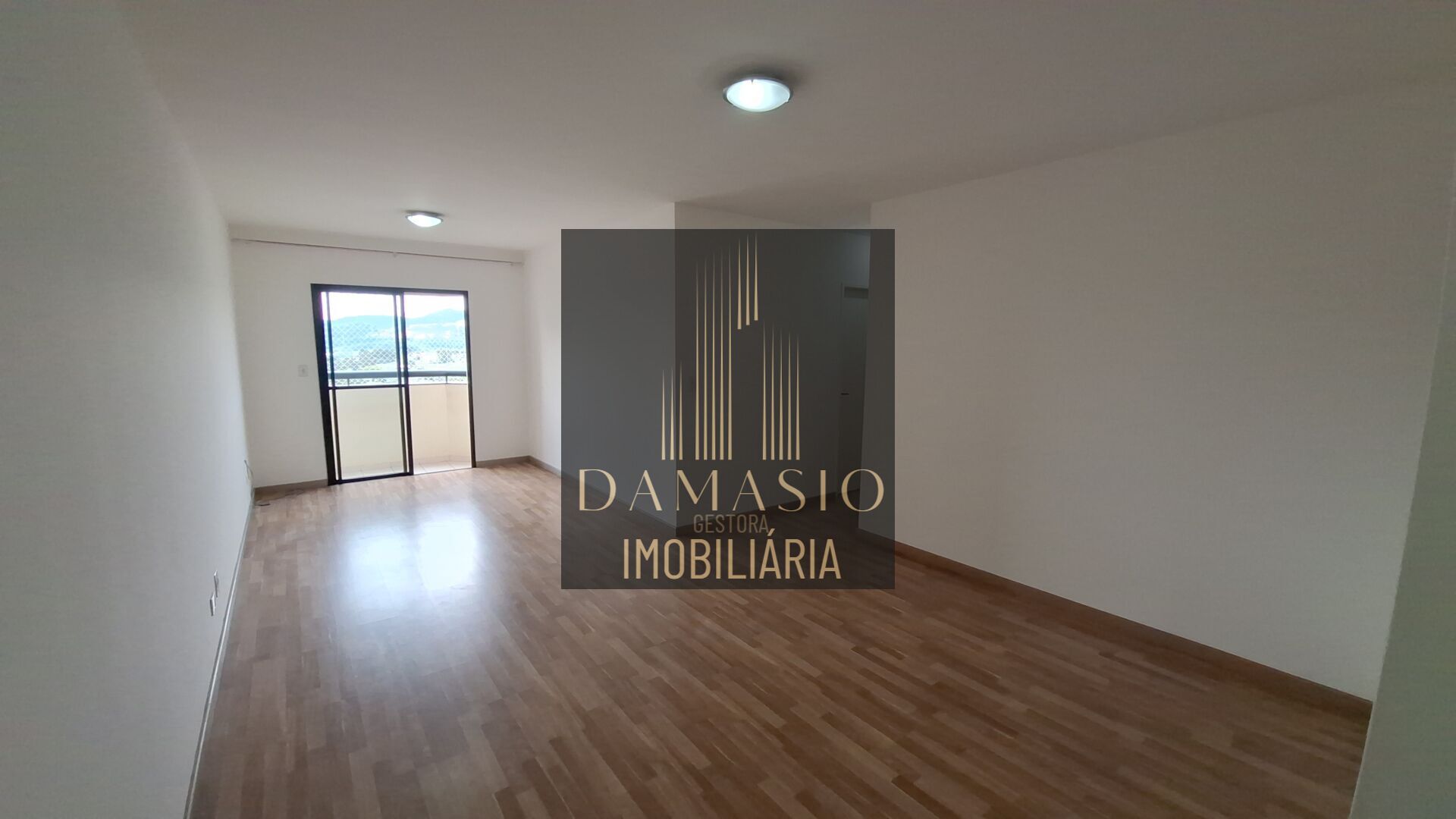 Apartamento para alugar com 2 quartos, 83m² - Foto 1