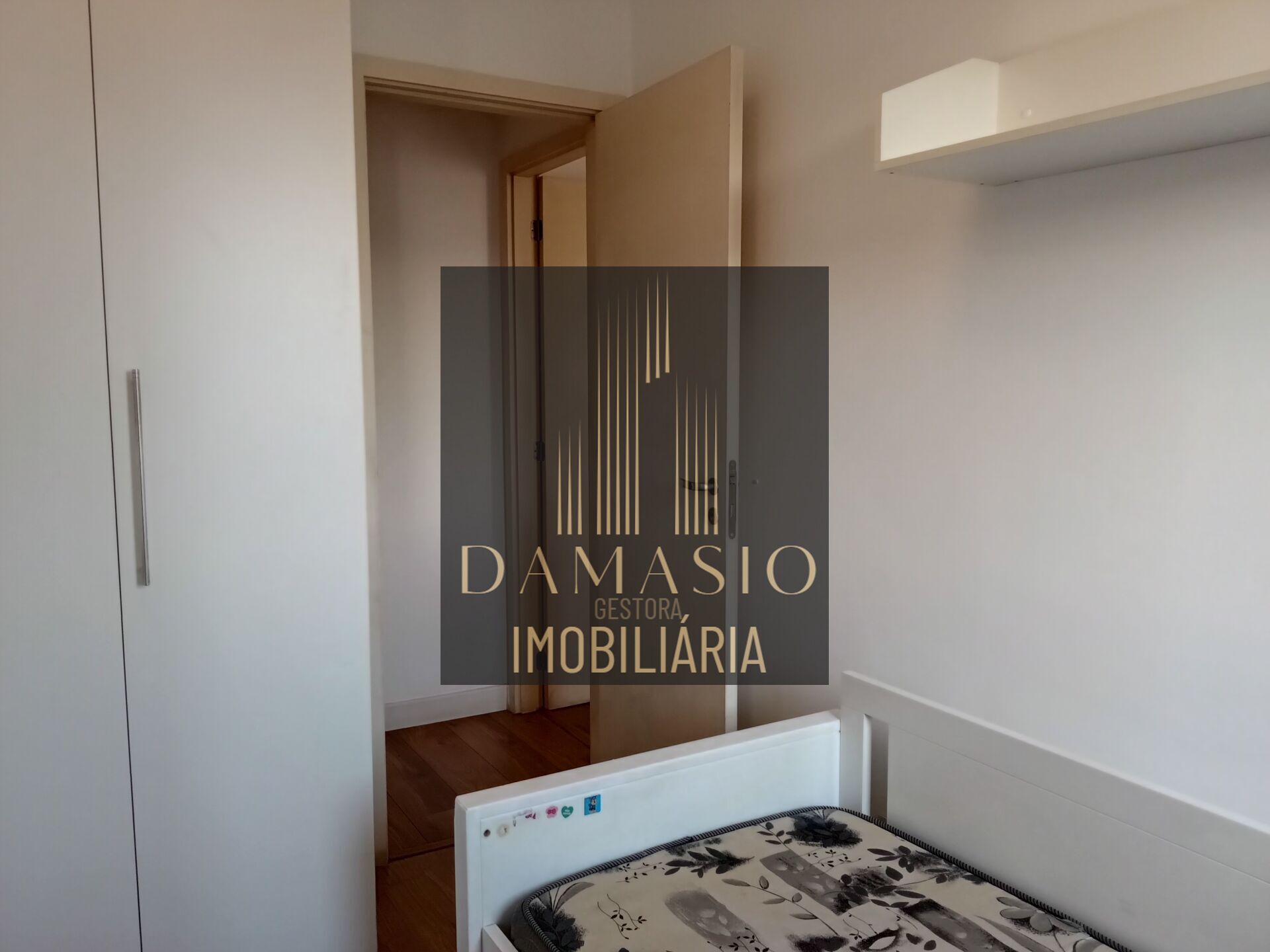 Apartamento à venda com 3 quartos, 105m² - Foto 11