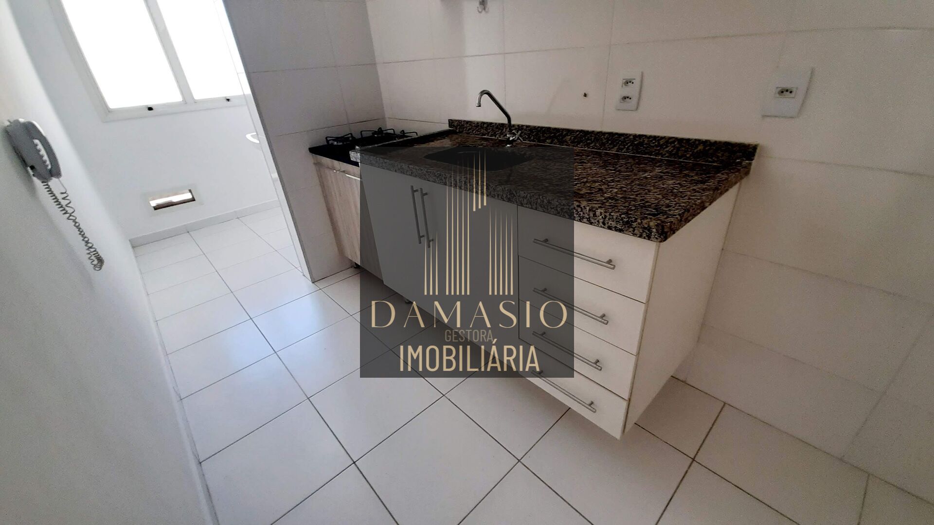 Apartamento para alugar com 2 quartos, 69m² - Foto 4