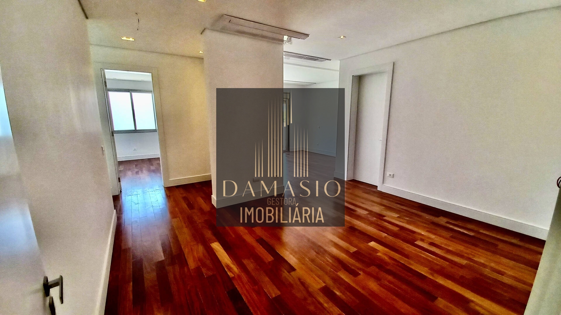 Casa à venda com 4 quartos, 994m² - Foto 15