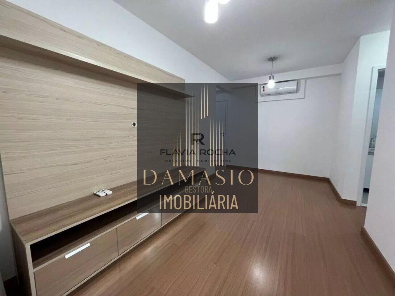 Apartamento para alugar com 2 quartos, 67m² - Foto 12