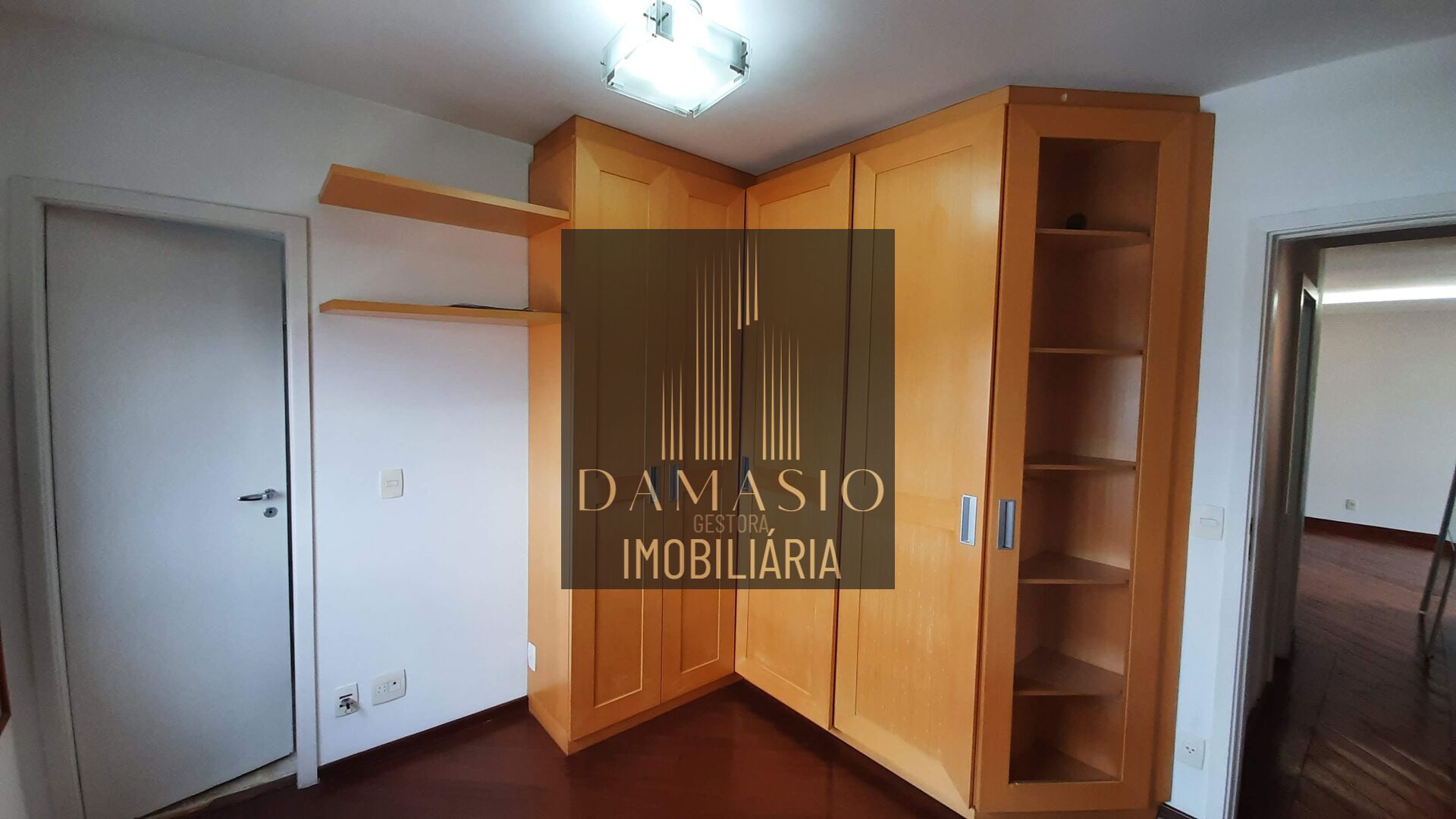 Apartamento para alugar com 2 quartos, 98m² - Foto 6